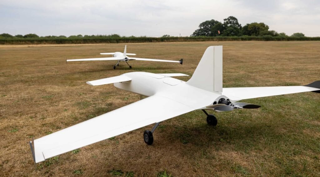 Long-endurance fixed-wing UAV